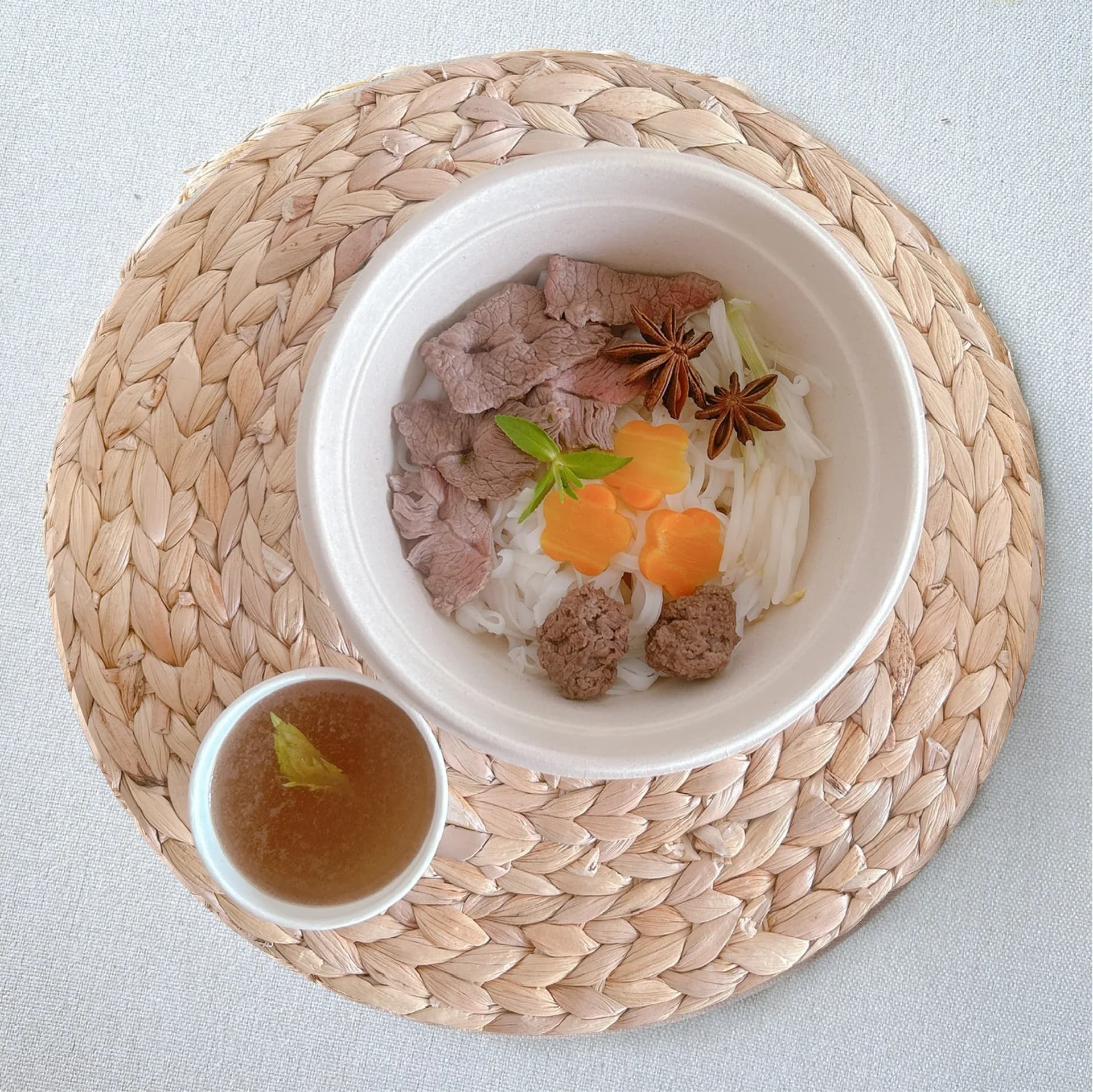 Phở bò rau củ (bò viên, dẻ sườn bò hầm)